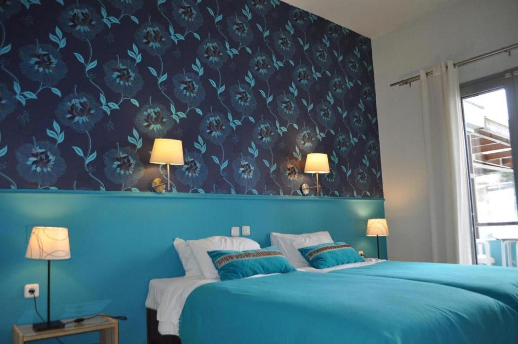 Okeania Seafront Rooms In Kamena Vourla Bagian luar foto
