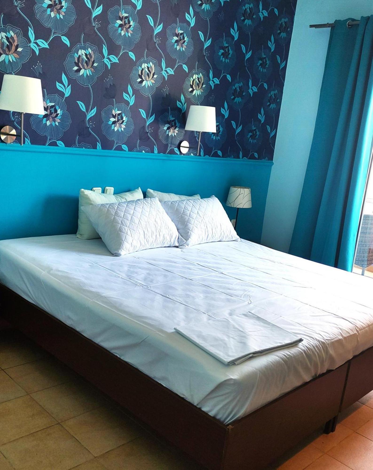 Okeania Seafront Rooms In Kamena Vourla Bagian luar foto