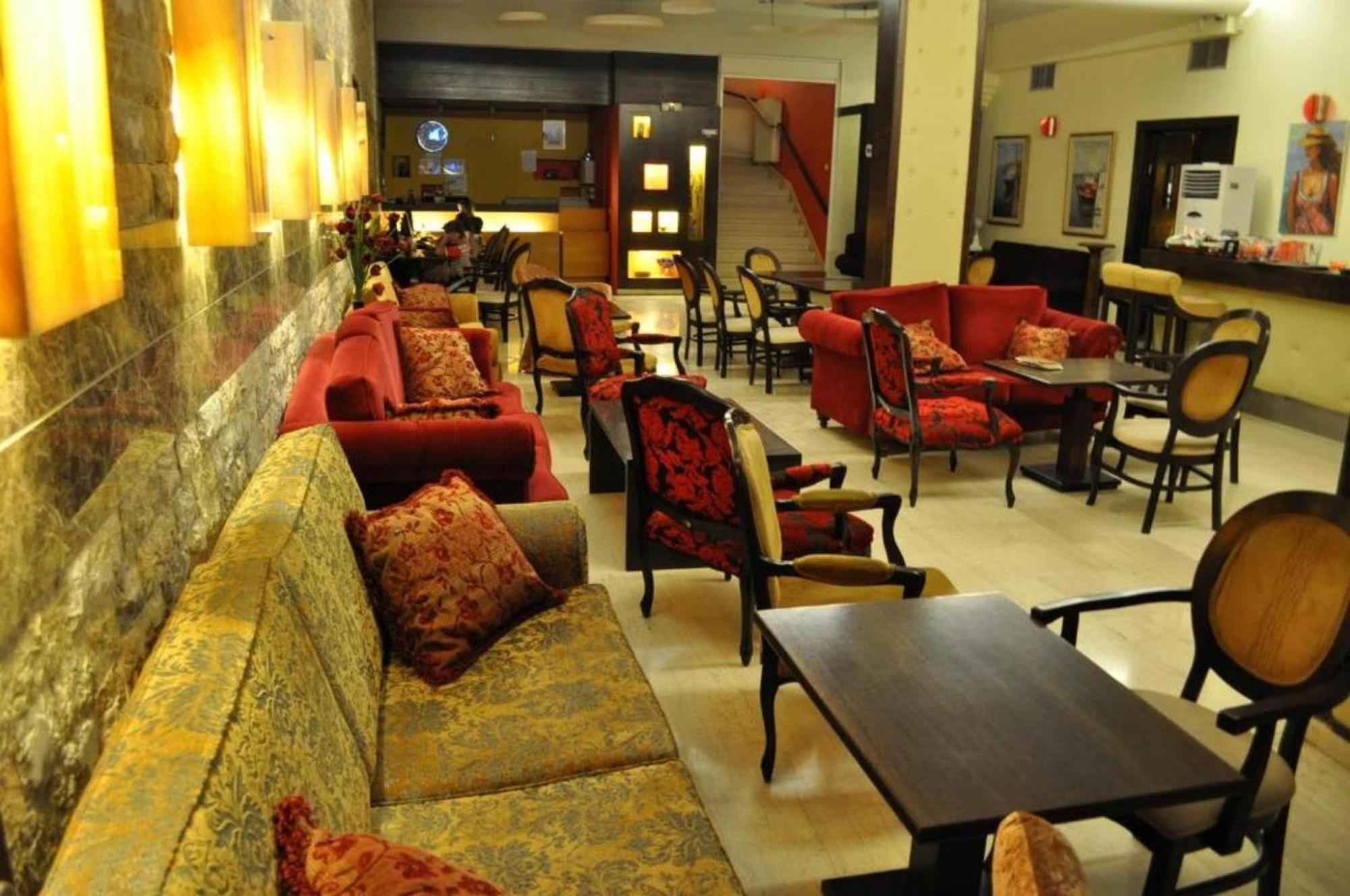 Okeania Seafront Rooms In Kamena Vourla Bagian luar foto