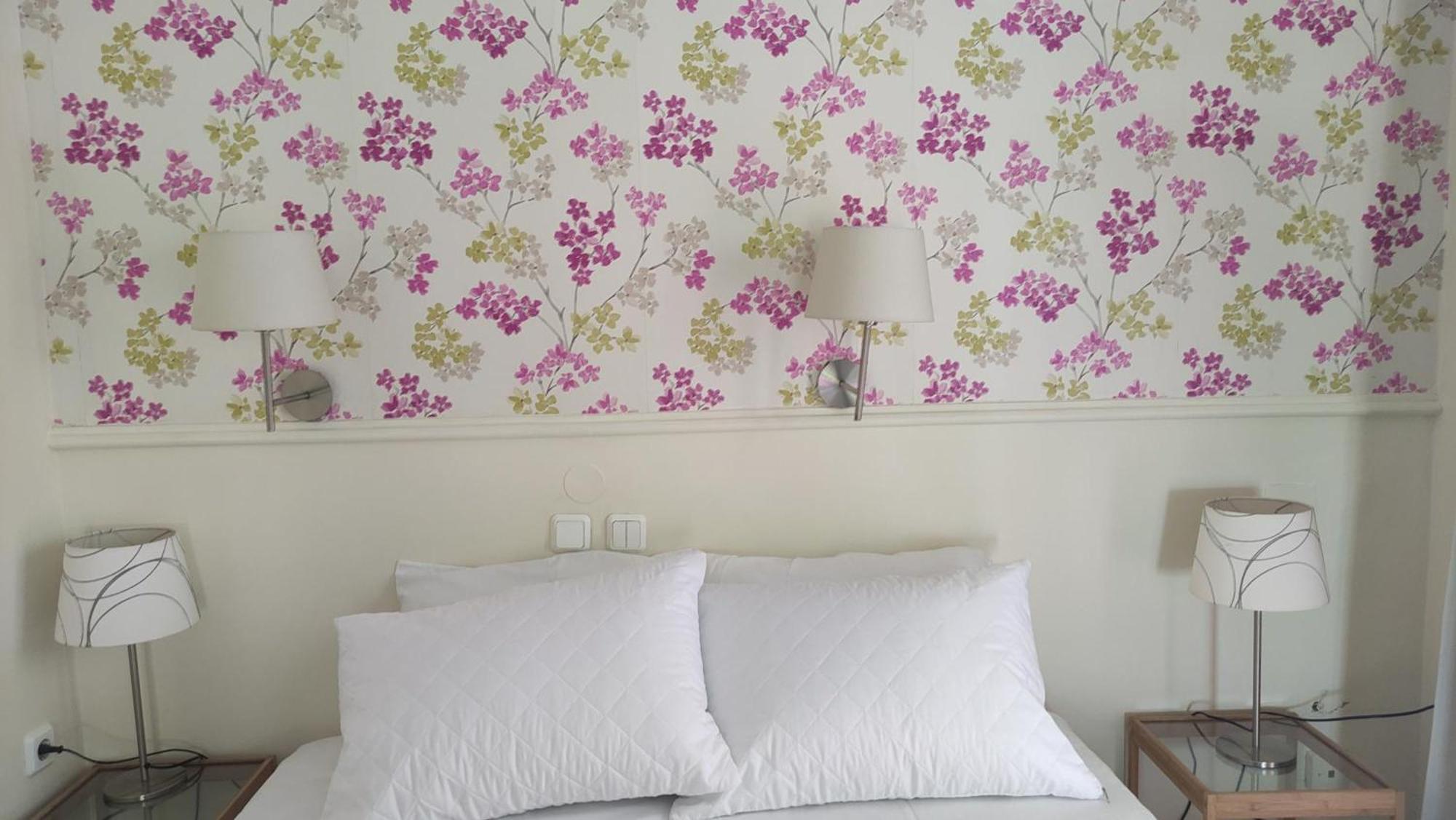 Okeania Seafront Rooms In Kamena Vourla Bagian luar foto